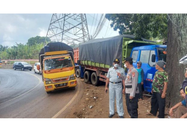 Jasa Raharja Berikan Santunan Korban Kecelakaan Truk di Sumedang