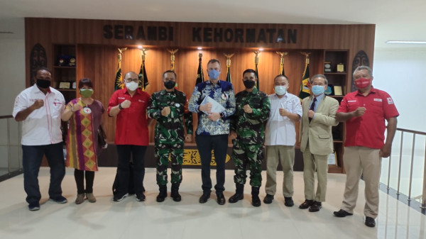 Terima Delegasi ICRC, Pangdam XVIII/Kasuari Komitmen Sukseskan Vaksinasi dan Kegiatan Kemanusian