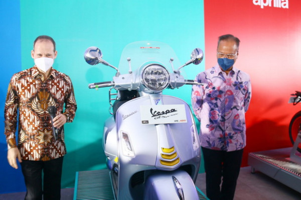 Hore! Vespa Piaggio Bakal Produksi Motor di Indonesia