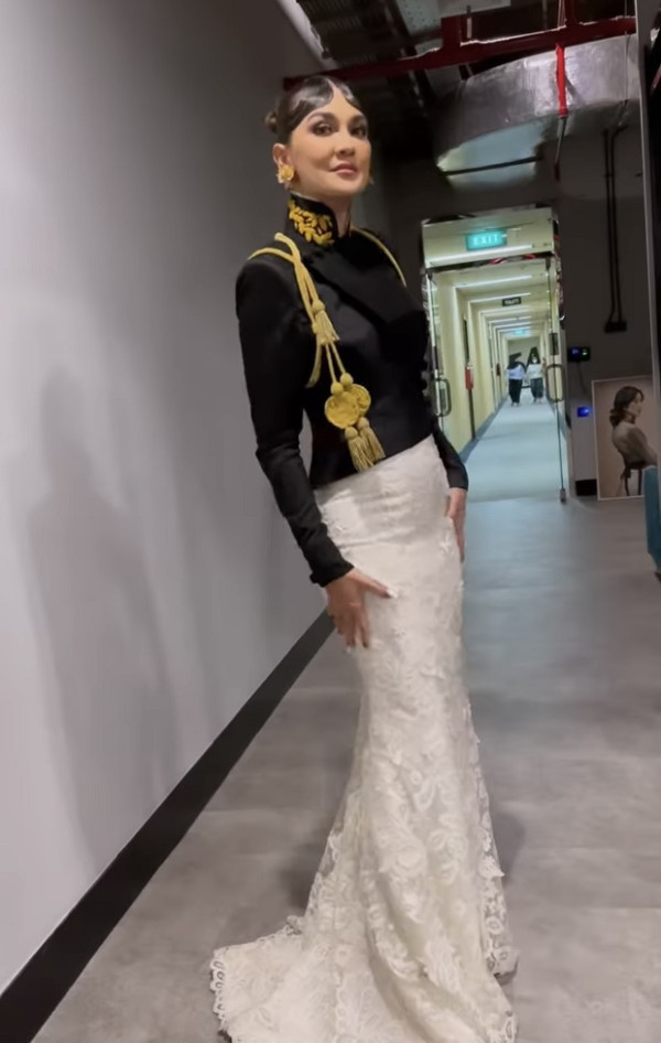 Hadiri Gelaran FFI 2021, Luna Maya Tampil Cantik dengan Outfit Gaya Monokrom