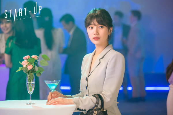 4 Karakter Drama Korea yang Tak Punya Banyak Uang, tapi Pakaiannya Mahal-Mahal