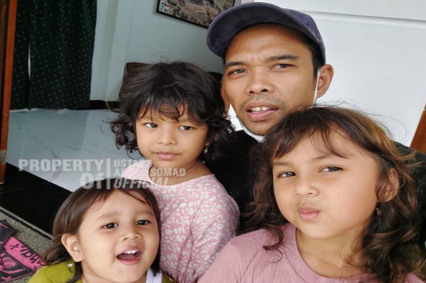 Ustaz Abdul Somad Cerita Topi Usang dan Doa untuk Anak Kecil