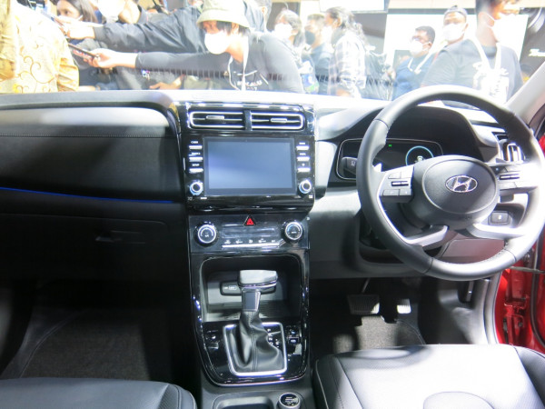 Hyundai CRETA Buatan Indonesia Resmi Meluncur, Ini yang Bikin Istimewa