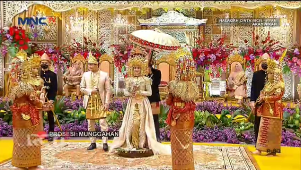 10 Momen Ria Ricis dan Teuku Ryan Jalani Prosesi Adat saat Akad Nikah