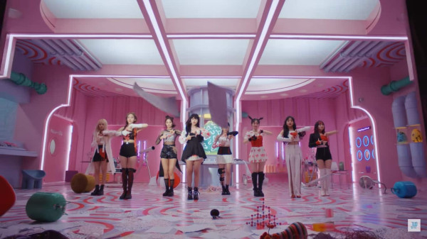 Makna Lagu SCIENTIST dari TWICE, Cinta Bukan Sains!