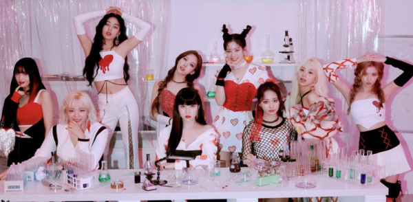 Makna Lagu SCIENTIST dari TWICE, Cinta Bukan Sains!