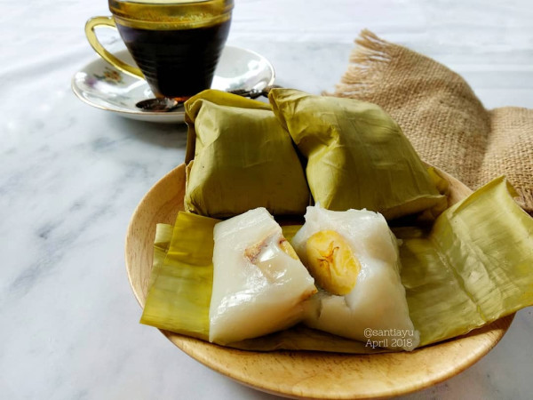 7 Jajanan Pasar yang Dibungkus Daun Pisang, Sudah Coba?