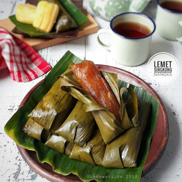 7 Jajanan Pasar yang Dibungkus Daun Pisang, Sudah Coba?