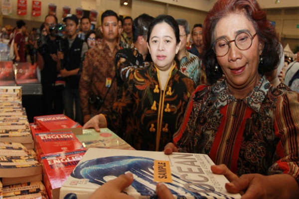 Sindir Tanam Padi Hujan-hujanan, Ini Momen Kedekatan Susi Pudjiastuti dan Puan Maharani