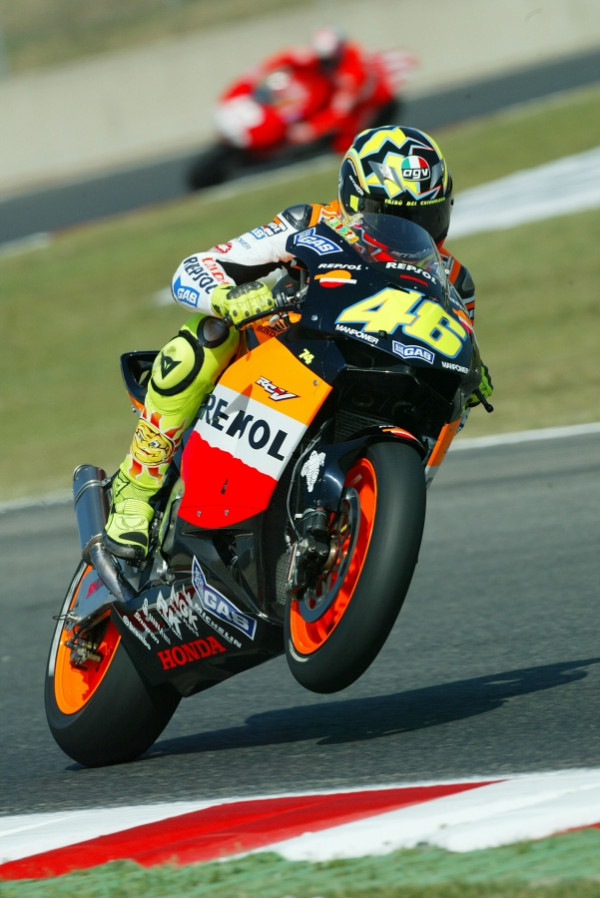 5 Kemenangan Terbaik Valentino Rossi, Nomor 3 Diwarnai Bendera Kuning