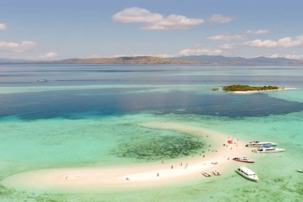5 Destinasi Wisata Indonesia yang Mirip di Luar Negeri, Nomor 4 Berasa di Hawaii