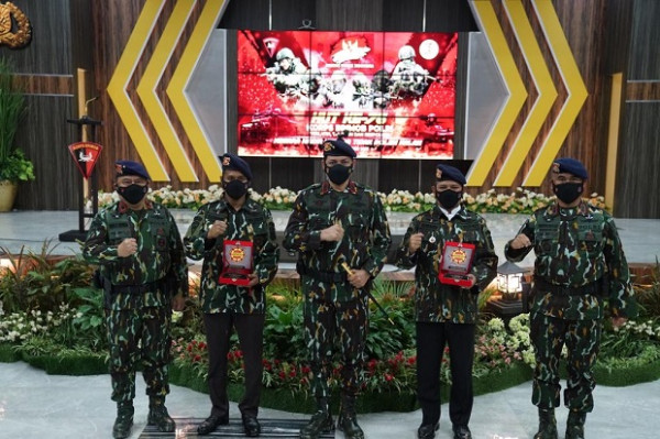Mawardi Ali Jadi Warga Kehormatan Brimob Aceh