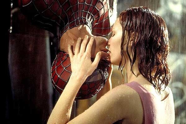 5 Film Hollywood dengan Adegan Ciuman Paling Fenomenal, Titanic Paling Ikonik