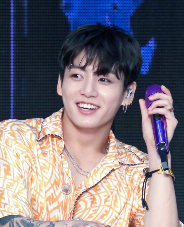 5 Kebiasaan Belanja Jungkook BTS, dari Beli Rumah Mewah hingga Celana Bekas Suga