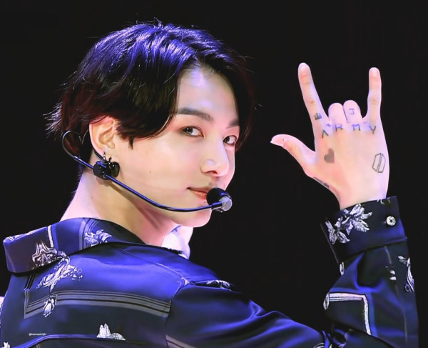 5 Kebiasaan Belanja Jungkook BTS, dari Beli Rumah Mewah hingga Celana Bekas Suga