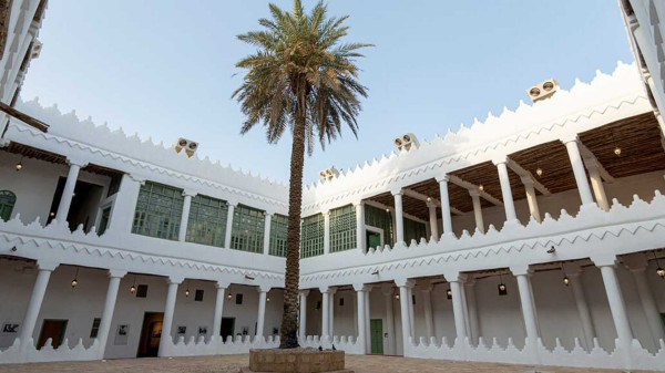 Istana-istana Mewah Raja Arab Saudi, Penuh Dekorasi Emas dan Mozaik Indah