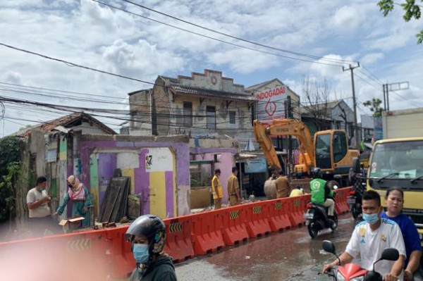 Cerita Rumah Tengah Jalan di Tangerang: Netizen Bilang Sejak 2007 hingga Akhirnya Dibongkar