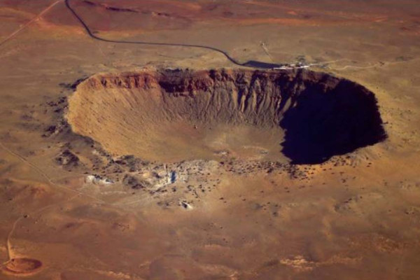 Daftar 10 Asteroid Terbesar yang Pernah Menghantam Bumi