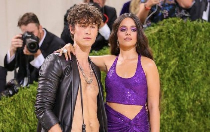 Shawn Mendes dan Camila Cabello Putus, Ini 6 Potret Mesra saat Masih Pacaran