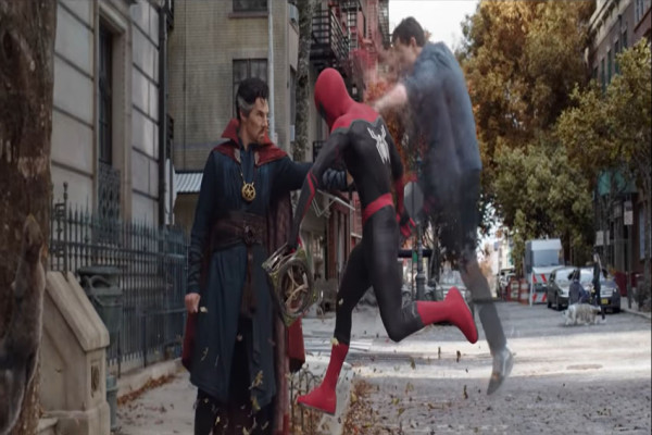 Kedatangan Siapa yang Diperingatkan Doctor Strange di Spider-Man: No Way Home?