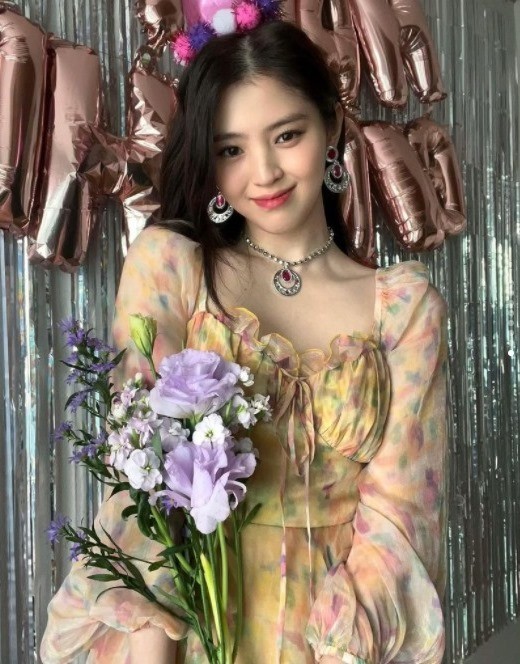 Disangka Mahal, Fakta Perhiasan Han So-Hee Bikin Netizen Takjub