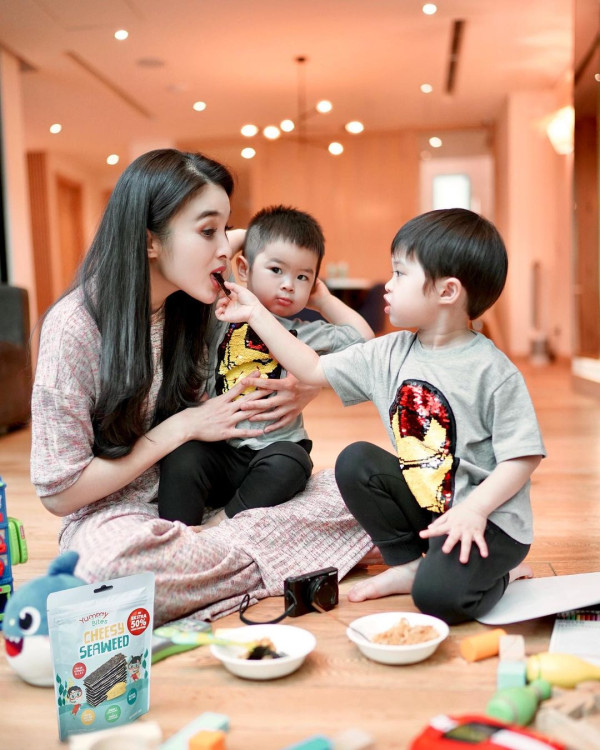 6 Anak Artis Terima Endorse dari Bayi, yang Terakhir Paling Laris