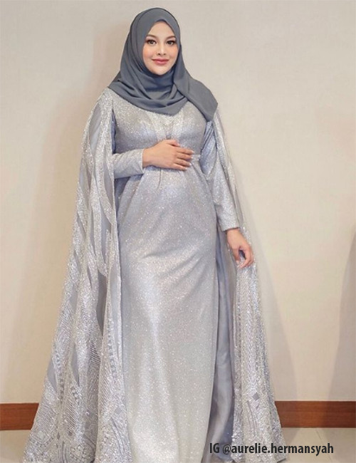 7 Artis Hijrah dengan Memakai Hijab, Nomor 6 Dapat Hidayah setelah Salat Istikharah