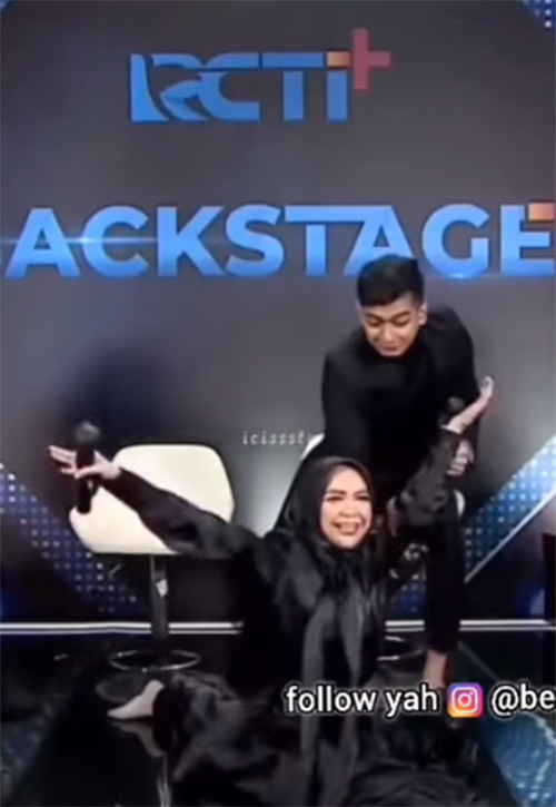 Ria Ricis Lakukan Aksi Split, Teuku Ryan Geleng-Geleng Kepala