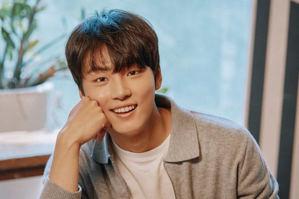 7 Aktor Korea Ganteng dengan Adegan Ciuman Terpanas di Drama Korea