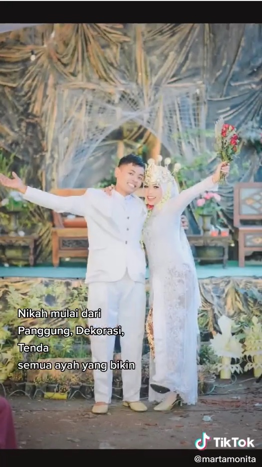 Viral! Ayah Buat Pelaminan Sendiri untuk Putrinya, Bikin Terharu