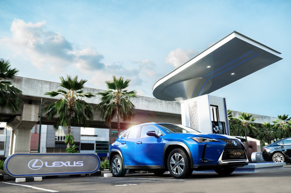 Lexus Indonesia Bangun Charging Station Mobil Listrik Supermewah
