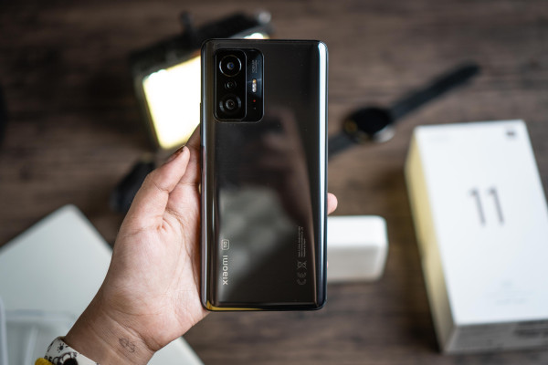 Menguji HyperCharge Xiaomi 11T Pro, 0-100 Persen di Bawah 20 Menit!