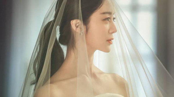 Mirip Park Shin-Hye, Ini Deretan Idol K-Pop yang Kabarkan Pernikahan