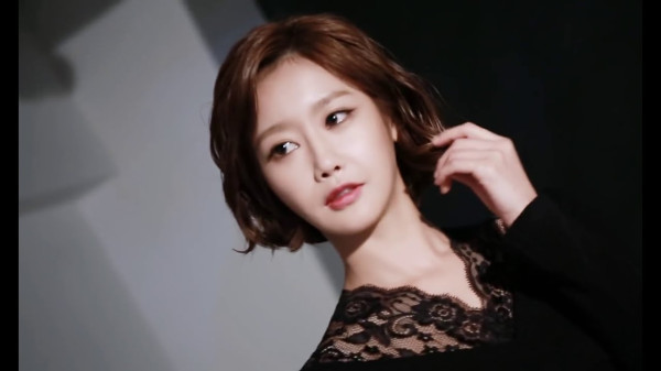 Mirip Park Shin-Hye, Ini Deretan Idol K-Pop yang Kabarkan Pernikahan