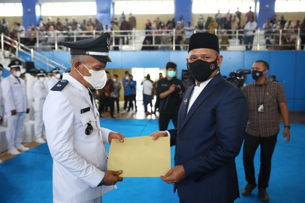 Bupati Aceh Besar Mawardi Ali Melantik 236 Keuchik