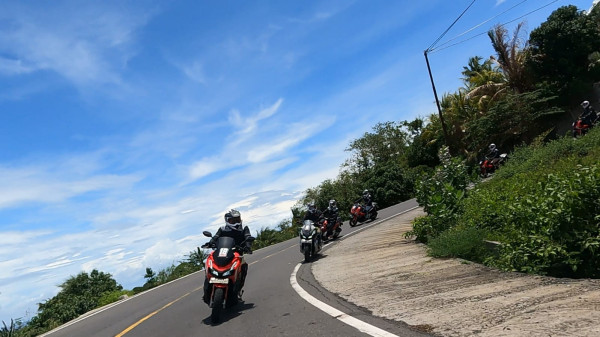 Touring Honda ADV150 di Lombok : Hujan Berkabut, Jalanan Berkelok, dan Alam yang Elok