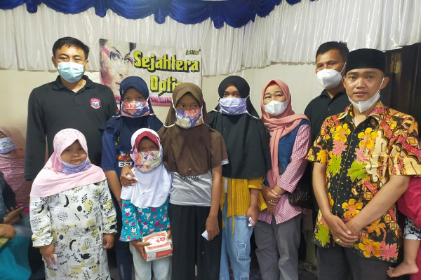 Bakti Sosial Baja Perindo di Cigombong Bogor Disambut Antusias Warga