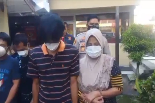 Kejam! Anak Kandung Cacat Mental Disiksa Ayah dan Ibu Kandungnya hingga Tewas Mengenaskan