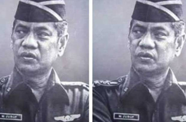 Ajaib! Diberondong Tembakan, Jenderal AD Berkalung Alquran Emas Tak Lecet Sedikit Pun