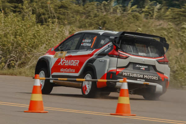 XPander AP4 Bawa Rifat Sungkar Jadi Juara Nasional Sprint Reli, Ini Kuncinya!