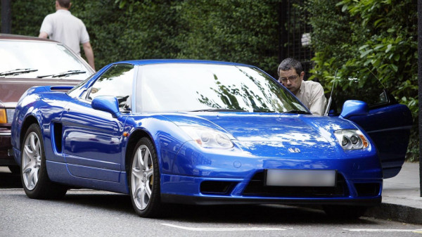 7 Koleksi Mobil Mr Bean, dari Klasik hingga Sport Rp168 Miliar