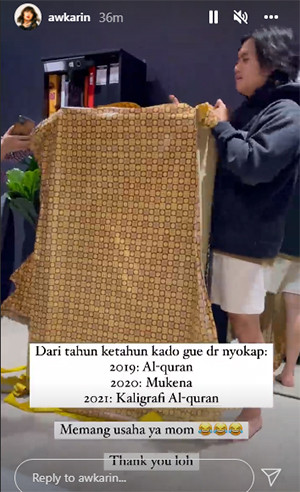 Awkarin Beri Sinyal Gangga Kusuma Segera Mualaf, Diminta Baca Kaligrafi Al-Quran