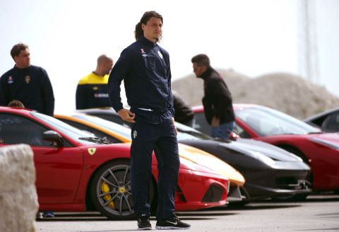 Kisah-kisah Gila Zlatan Ibrahimovic dengan Ferrari, Nomor 4 Justru Jadi Berkah