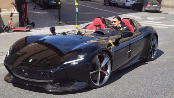 Kisah-kisah Gila Zlatan Ibrahimovic dengan Ferrari, Nomor 4 Justru Jadi Berkah