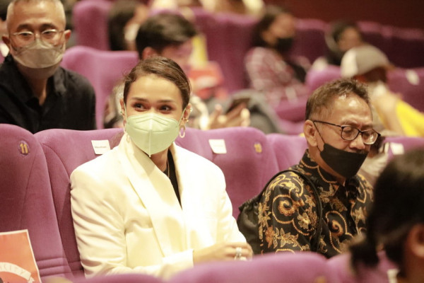 Film Kamu Tidak Sendiri World Premiere di JAFF 2021