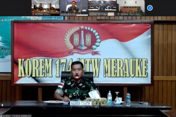 Panglima TNI Jenderal Andika Marah Besar, Kasrem Merauke Main HP saat Rapat