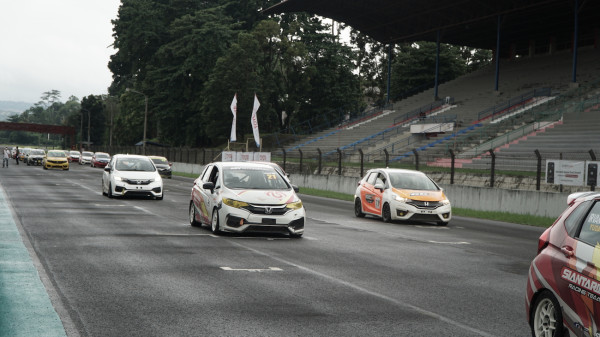 Setelah 15 Tahun, Akhirnya Honda Jazz Pensiun dari Ajang Balap