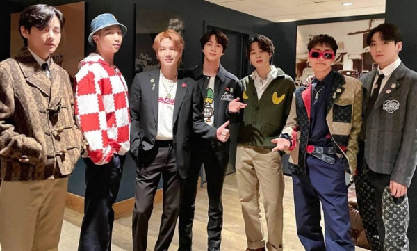 BTS Umumkan Akan Istirahat Panjang Usai Menyelesaikan Konser