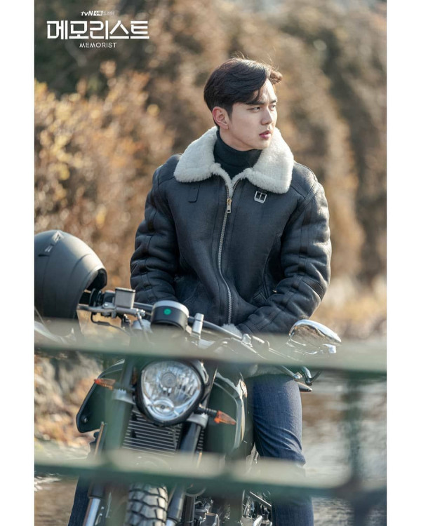 6 Selebritas Korea Ini Tampil Macho Naik Motor, Nomor 5 Sangat Fenomenal