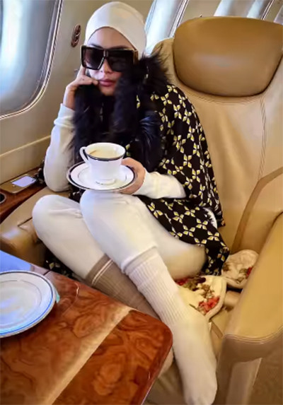 Syahrini Pamer Kemewahan Jet Pribadi saat Bosan dalam Perjalanan Menuju Hawaii